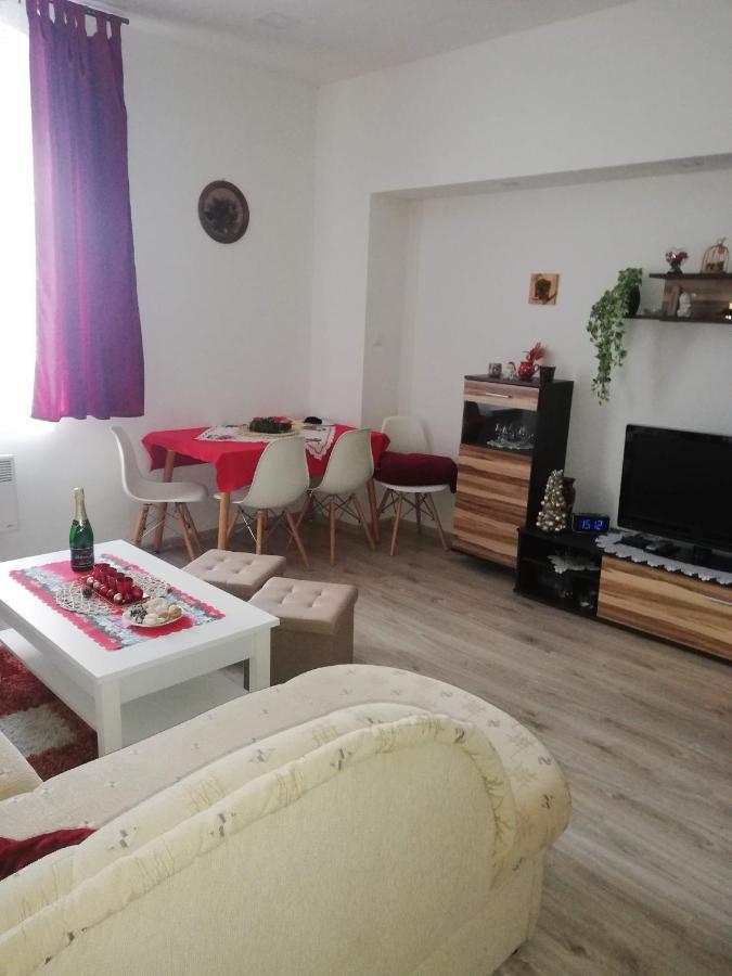 Apartment Petra